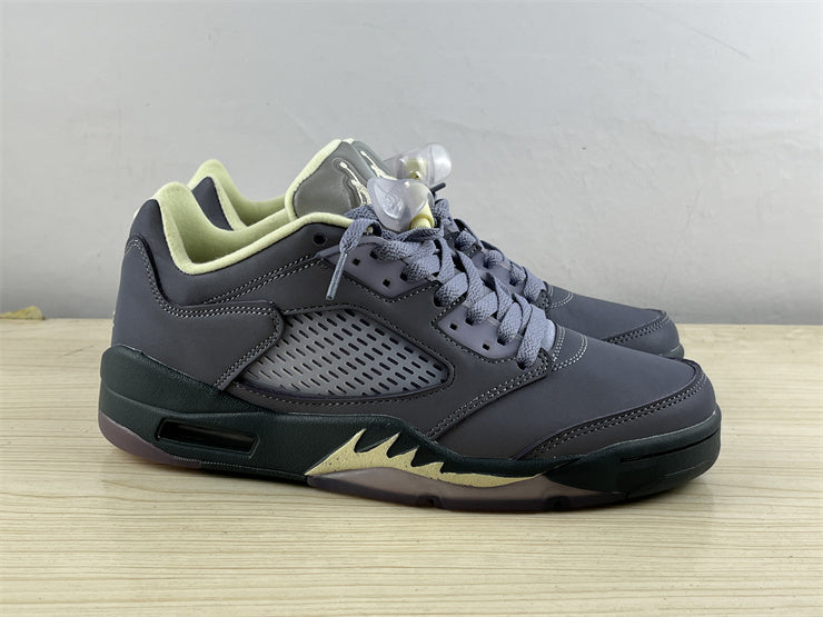 5 Retro Low Indigo Haze