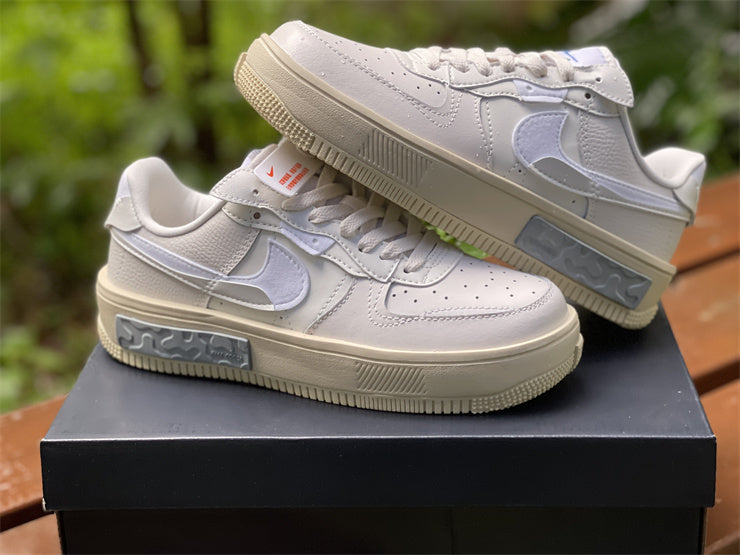 1 Fontanka Phantom (W)