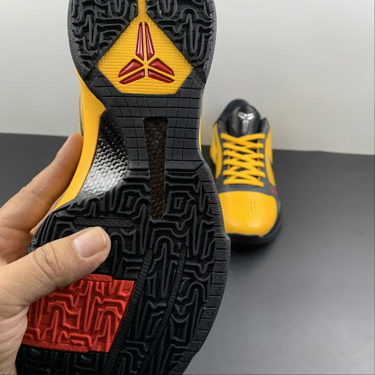 KB 5 Protro Bruce Lee