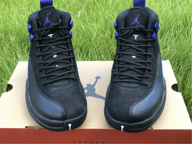 12 Retro Black Dark Concord