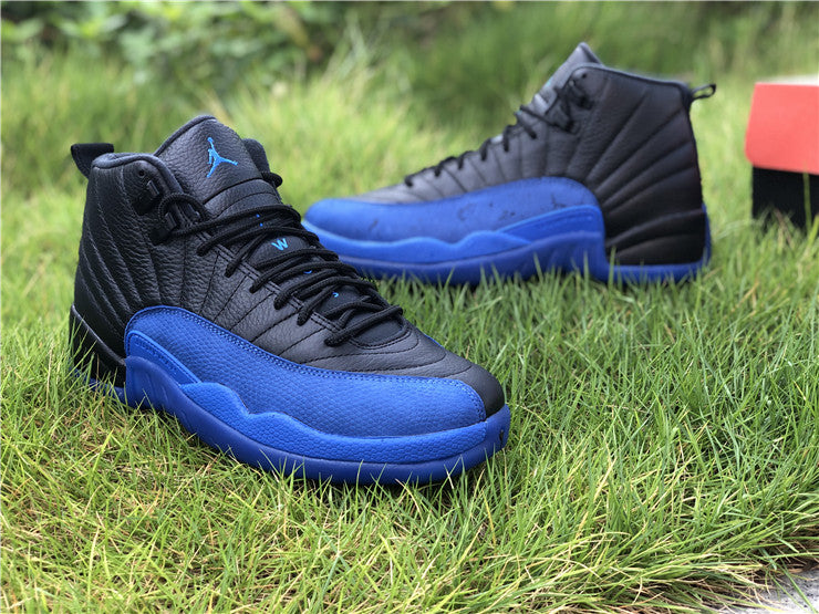 12 Retro Black Game Royal