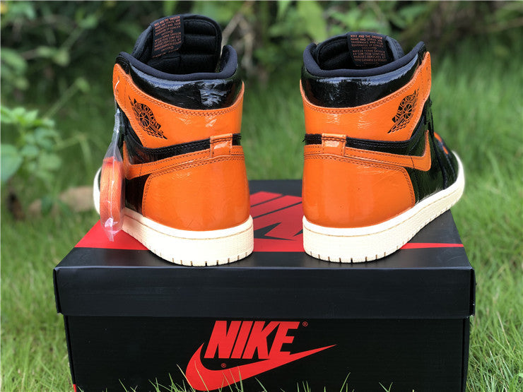 1 Retro High Shattered Backboard 3.0