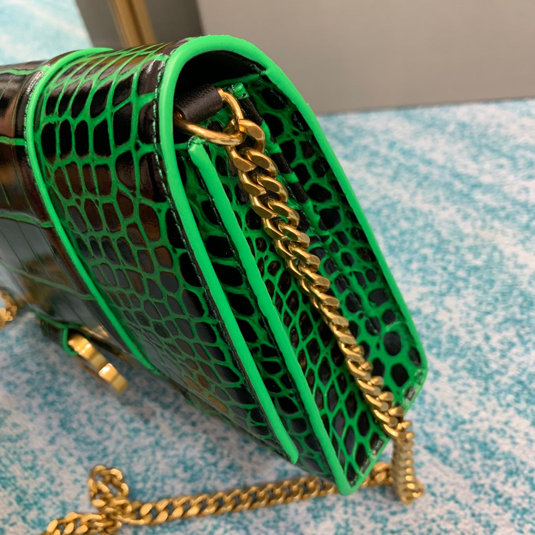 Hourglass bag 644973