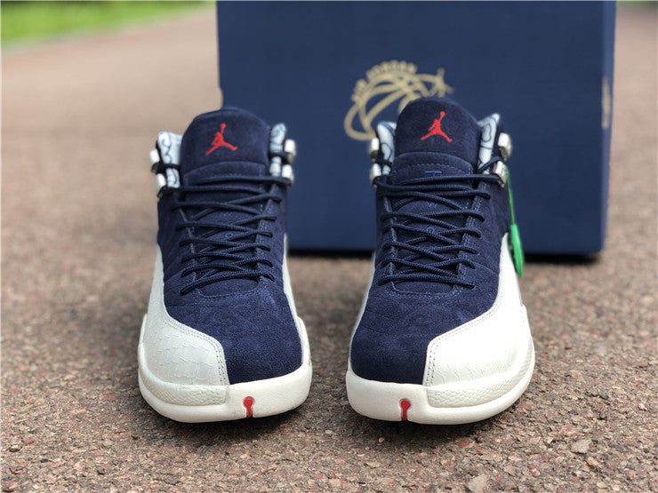 12 Retro International Flight