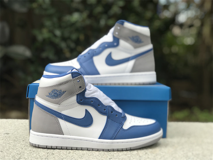 1 Retro High OG True Blue