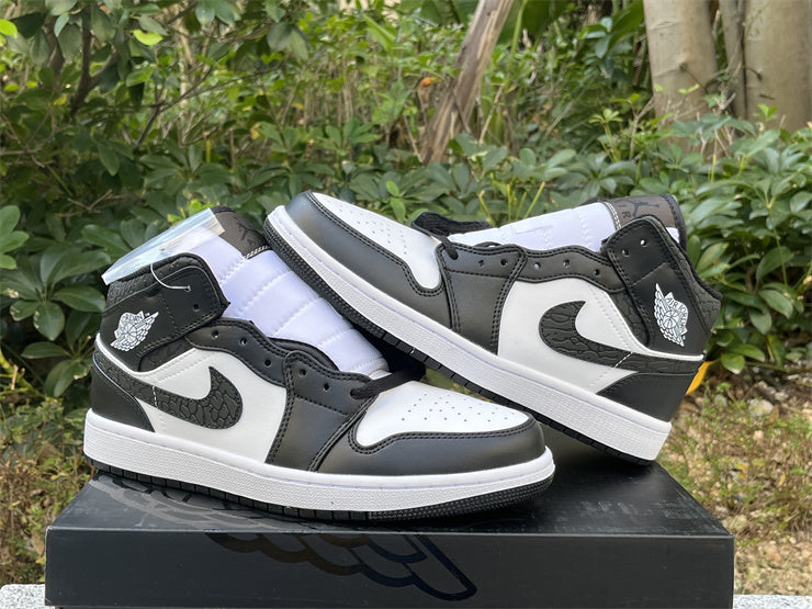 Air Jordan 1 Mid SE Panda Elephant