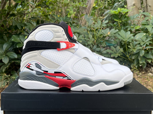 Air Jordan 8 Retro Bugs Bunny (2013)