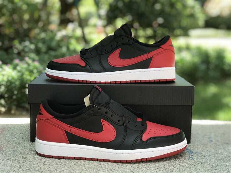 Air Jordan 1 Retro Low Bred