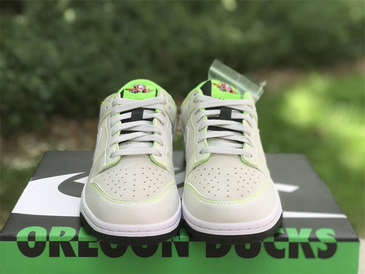 Nike Dunk Low University of Oregon PE (2023) FQ7260-001