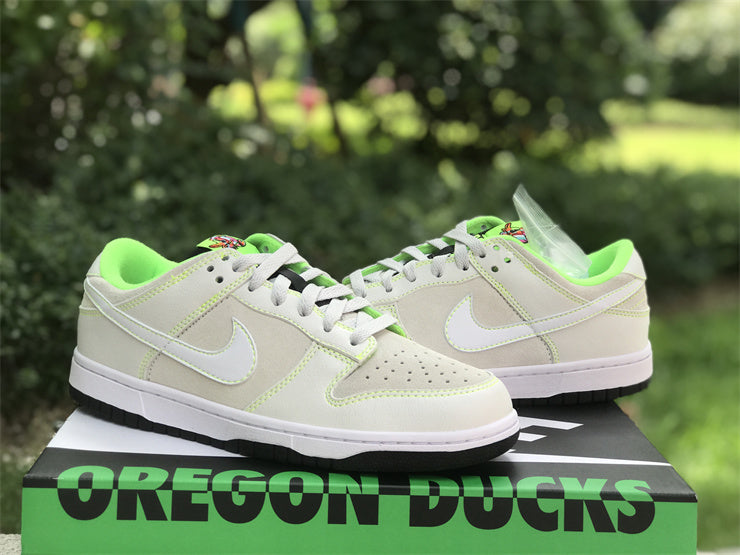 Nike Dunk Low University of Oregon PE (2023) FQ7260-001