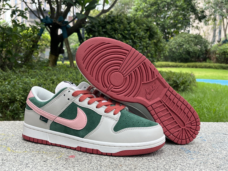 Nike Dunk Low SE All Petals United Fir Green