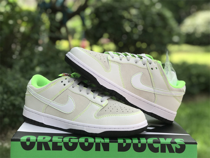 Nike Dunk Low University of Oregon PE (2023) FQ7260-001