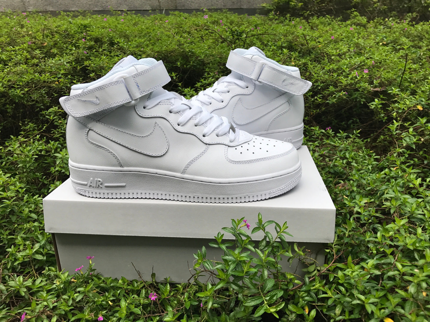 Nike Air Force 1 Mid 07 Triple White