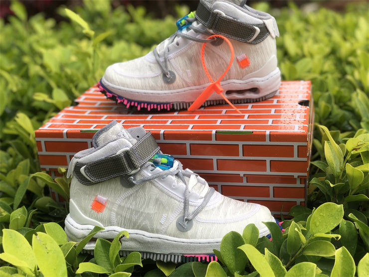 OFF-WHITE x Nike Air Force 1 Mid DO6290-100