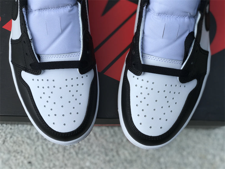 Air Jordan 1 Low Black Toe