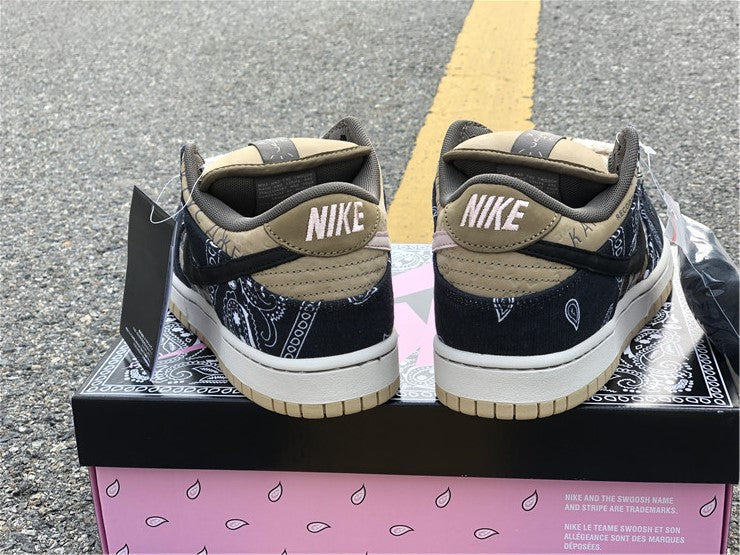 Nike SB Dunk Low Travis Scott