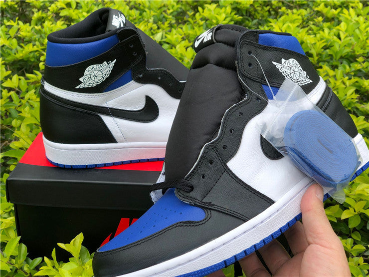 Air Jordan 1 Retro High Royal Toe