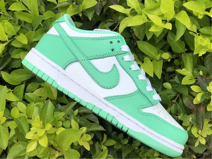 Nike Dunk Low Green Glow (W)