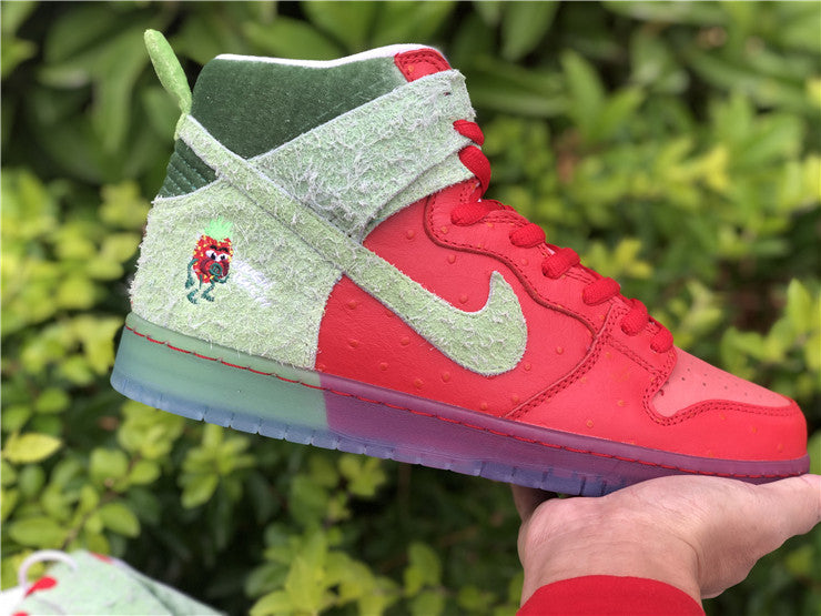 Nike Dunk High Strawberry Cough