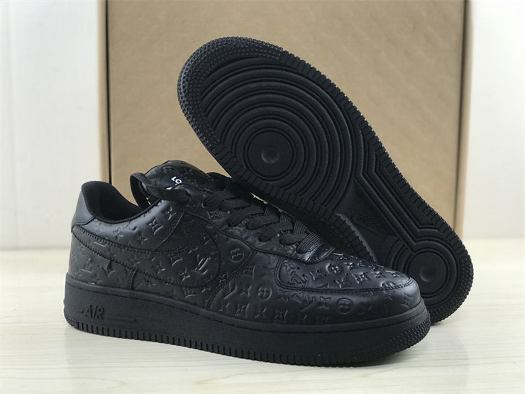 LOUIS VUITTON × Nike Air Force 1 Low