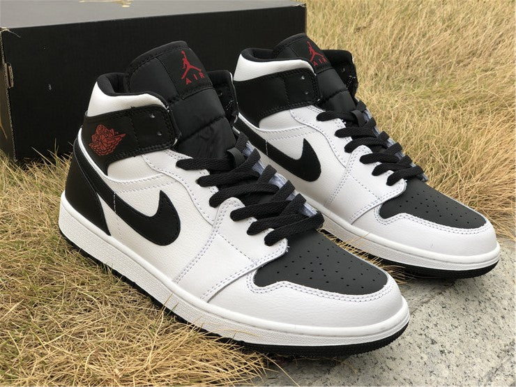 Air Jordan 1 Mid Reverse Black Toe (W)