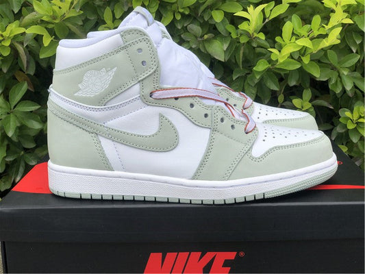 Air Jordan 1 Retro High OG Seafoam (W)