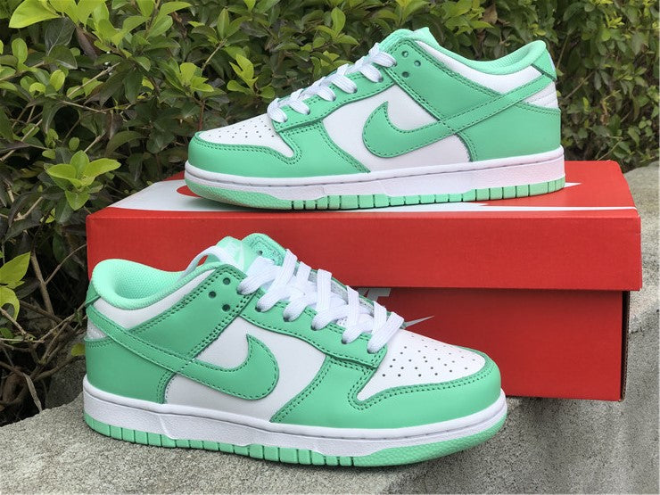 Nike Dunk Low Green Glow (W)