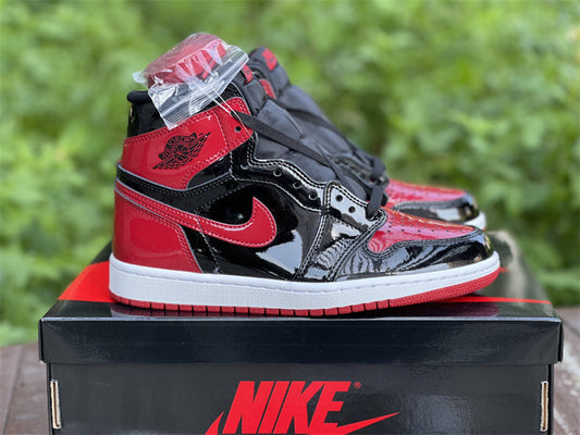 Air Jordan 1 Retro High OG Patent Bred