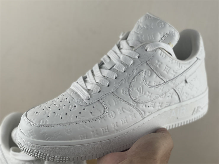 LOUIS VUITTON × Nike Air Force 1 Low