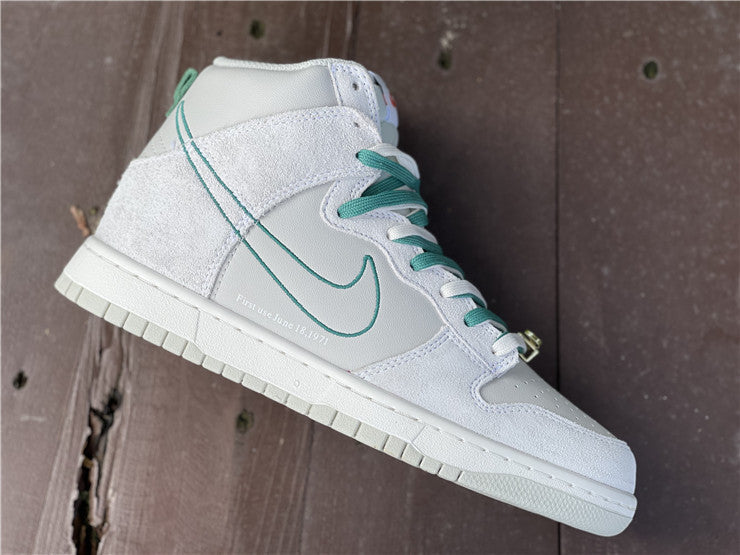 Nike Dunk High First Use Sail