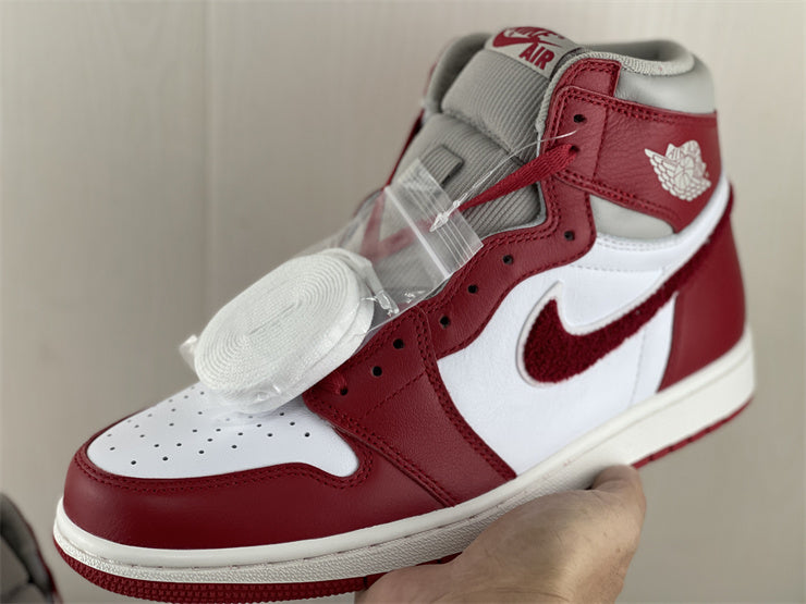 Air Jordan 1 Retro High OG Varsity Red (W)