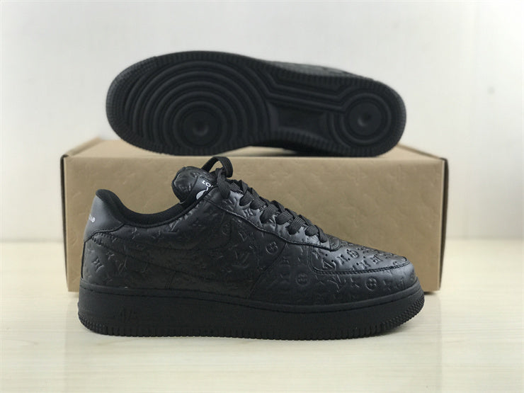 LOUIS VUITTON × Nike Air Force 1 Low