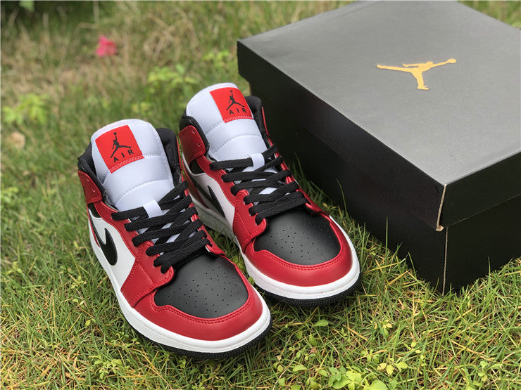 Air Jordan 1 Mid Chicago Toe