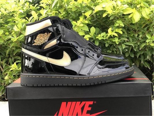 Air Jordan 1 Retro High Black Metallic Gold (2020)