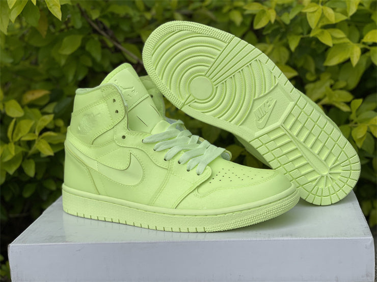 Air Jordan 1 Retro High Barely Volt (W)