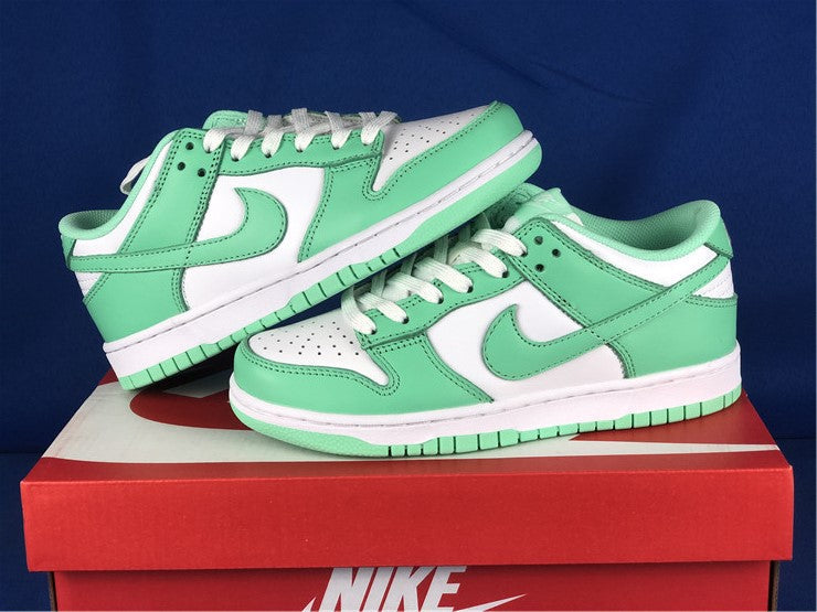 Nike Dunk Low Green Glow (W)