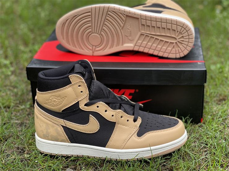 Air Jordan 1 High  OG Heirloom