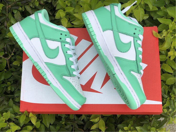 Nike Dunk Low Green Glow (W)