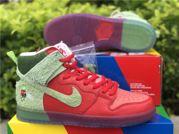 Nike Dunk High Strawberry Cough