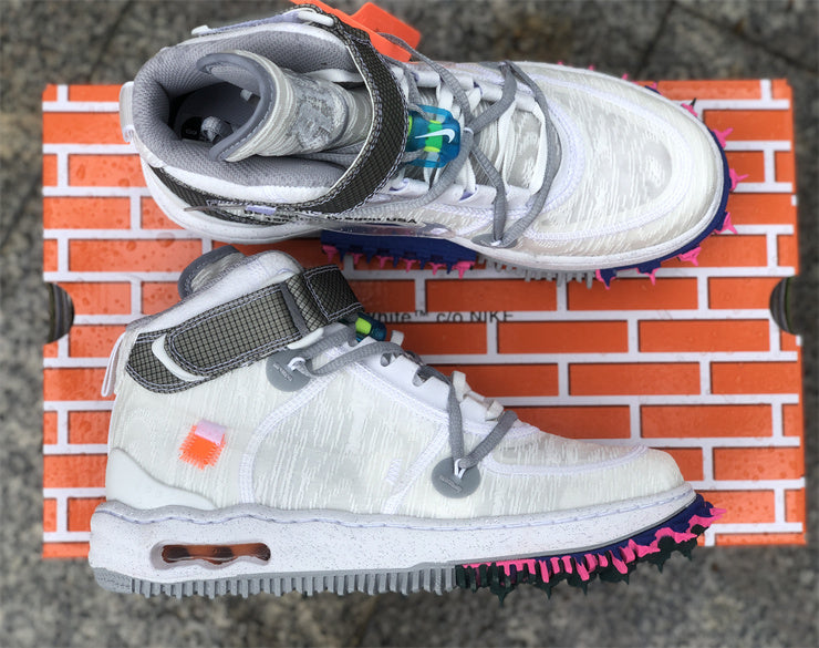 OFF-WHITE x Nike Air Force 1 Mid DO6290-100