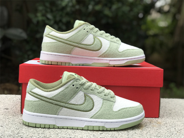 Nike Dunk Low SE Fleece Pack Honeydew (W）