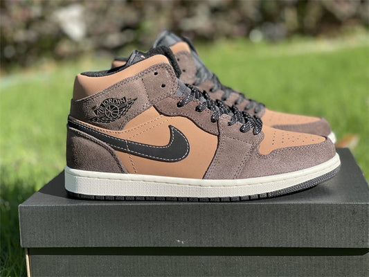 Air Jordan 1 Mid  SE Dark Chocolate