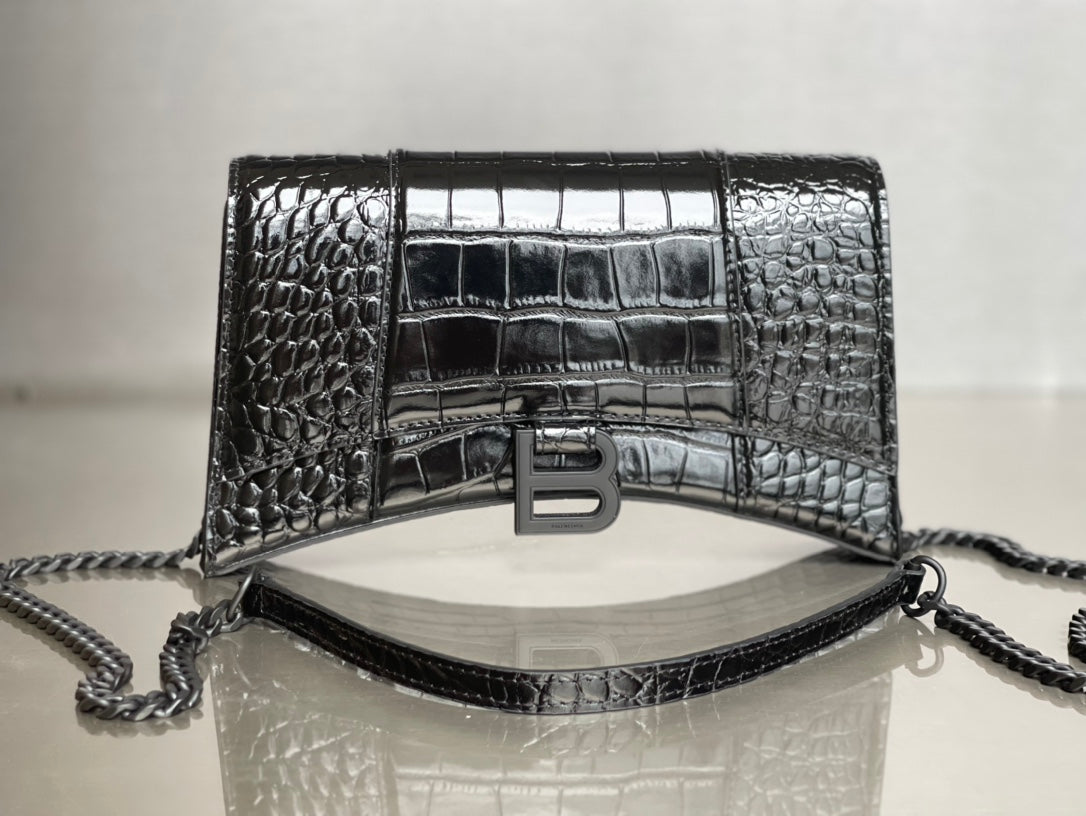 Crocodile black buckle 199