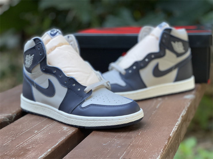 Air Jordan 1 Retro High 85 Georgetown