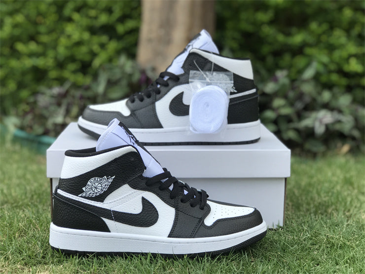 Air Jordan 1  Mid “Invert