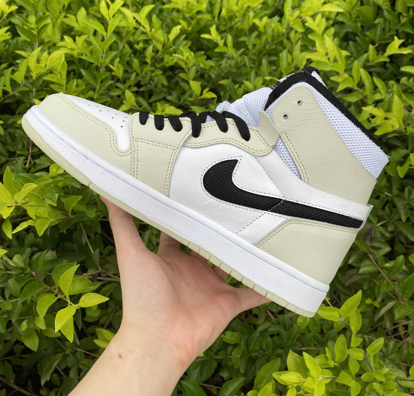 Air Jordan 1 High  Zoom Air CMFT Sail (W)