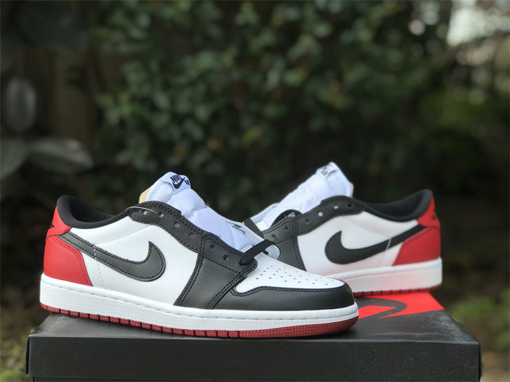 Air Jordan 1 Low Black Toe