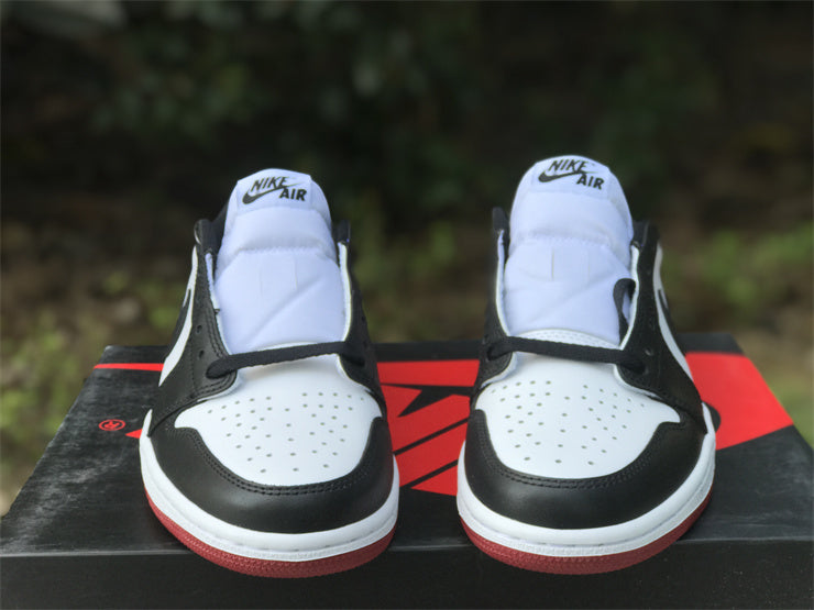 Air Jordan 1 Low Black Toe