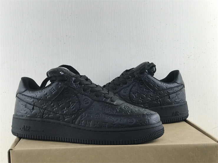 LOUIS VUITTON × Nike Air Force 1 Low