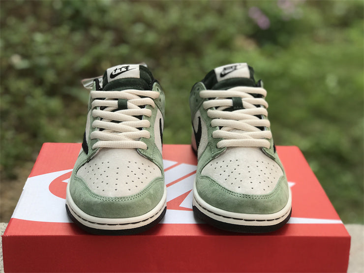 Nike SB Dunk Low  x Sony PlayStation 5 x Travis Scott  PS5″CU1726-777